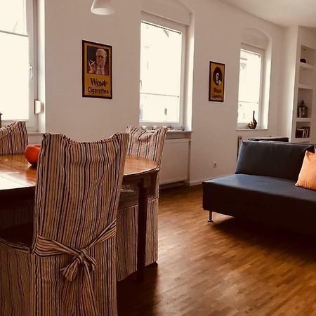 Modernes Apartment - Neustadt/Weinstrasse Stadt Neustadt an der Weinstraße Buitenkant foto
